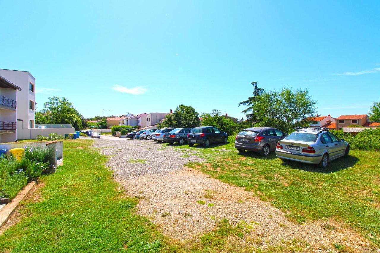 Apartments Veroslava 2159 Пула Екстериор снимка